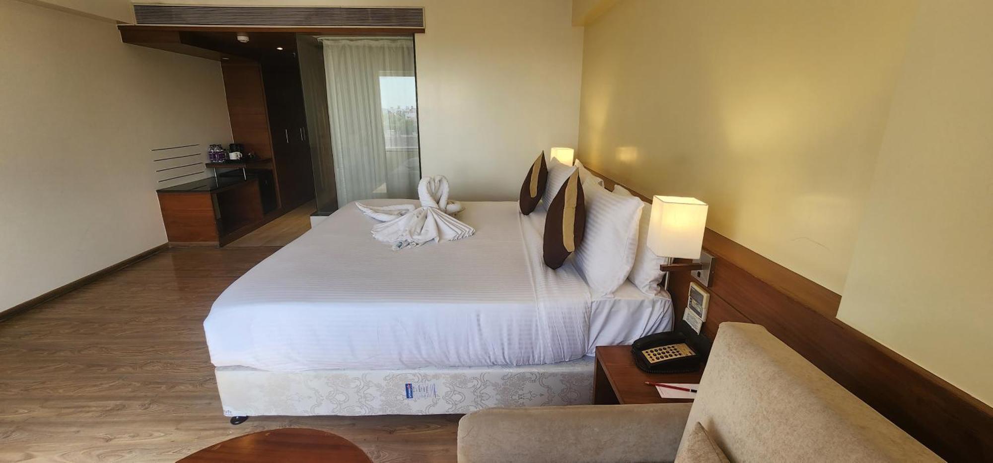 Temple Tree Hotel שירדי מראה חיצוני תמונה