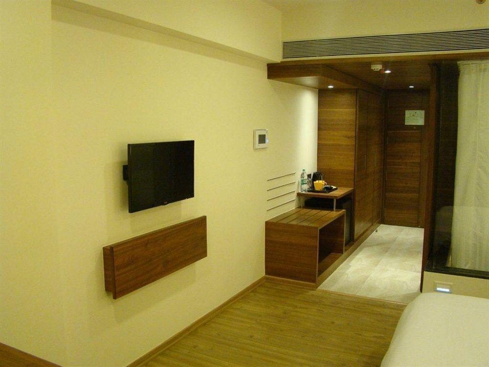 Temple Tree Hotel שירדי מראה חיצוני תמונה
